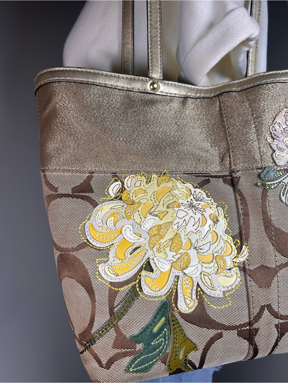 Authentic Coach Vintage Y2K Metallic Floral C's Monogram Tote Bag - Picture 4 of 15